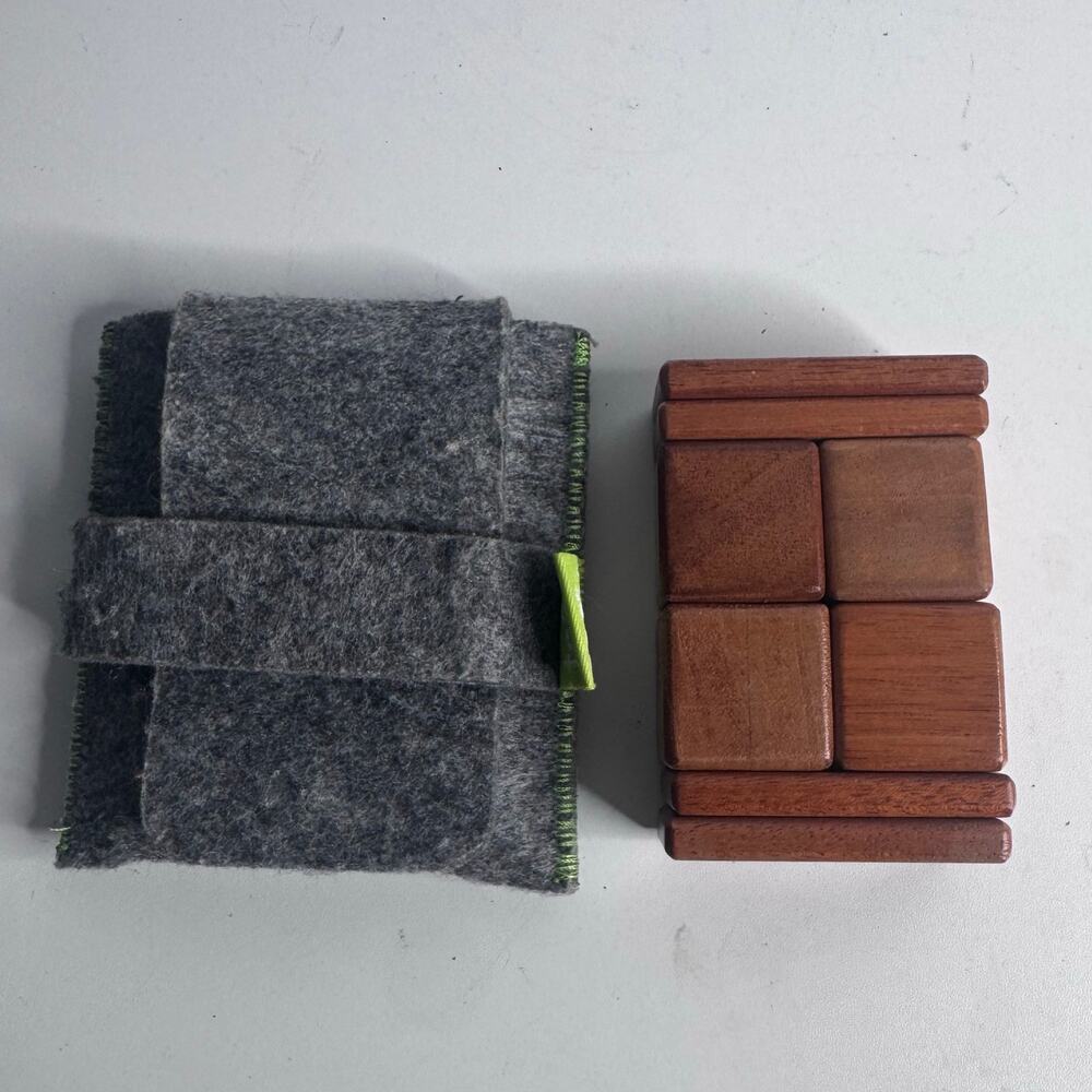 8 Piece Tegu Pocket Pouch Magnetic Wooden Block Set Felt Bag Cube